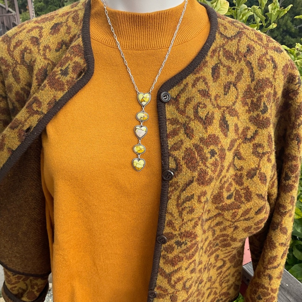 🆕🌠Heart-Shaped HONEY DAHLIA  Sterling Necklace